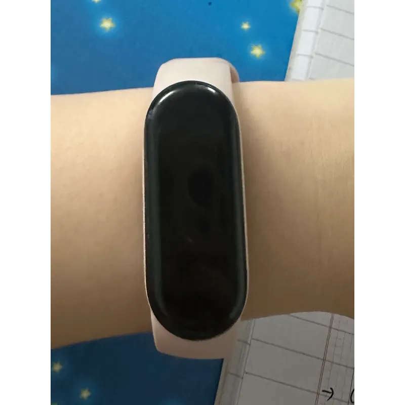 Miband 6 còn dùng tốt 603865