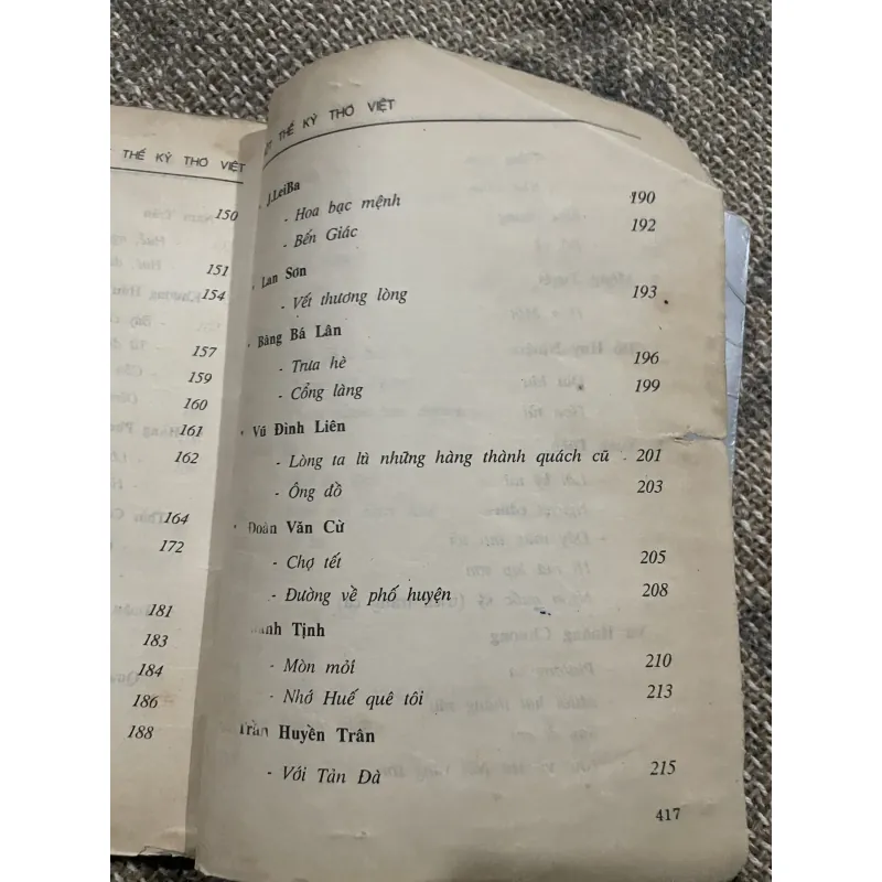 Một thế kỷ Thơ Mới  1029021