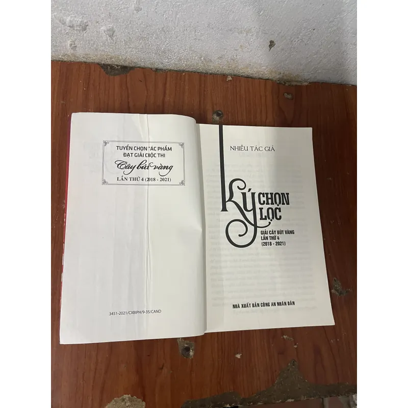 KÝ CHỌN LỌC GIẢI CÂY BÚT VÀNG LẦN THỨ TƯ 734924