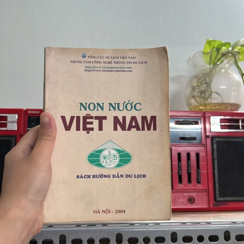 Non nước Việt Nam 925672