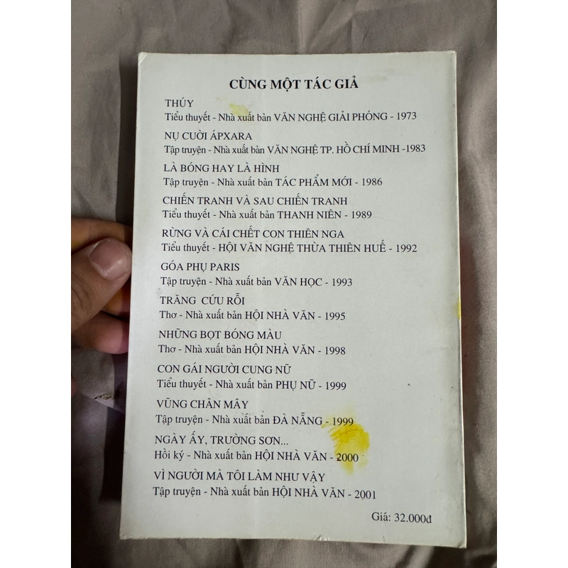 Người cắm hoa nhà thờ 517152