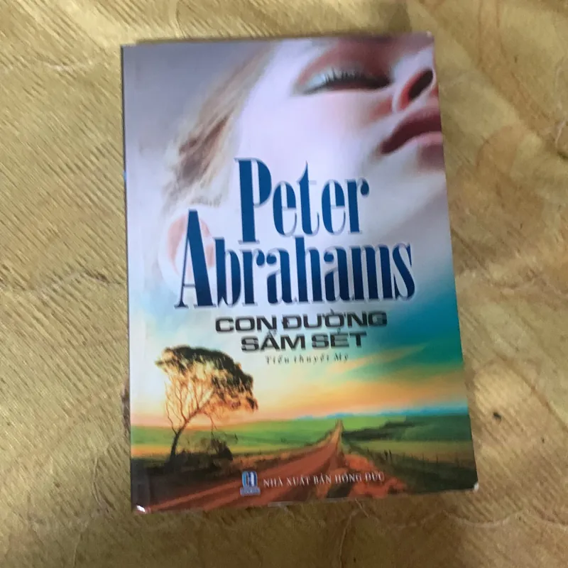 TÚP LỀU CỦA BÁC TÔM & CON ĐƯỜNG SẤM SÉT 753066