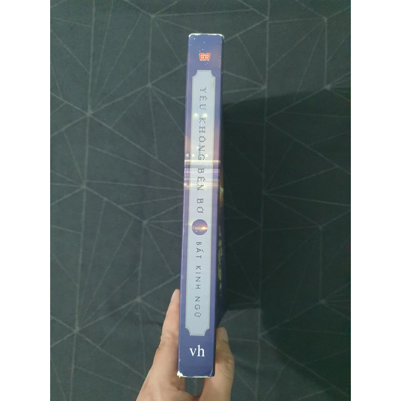 "Yêu không bến bờ" - Bất Kinh Ngữ 492794