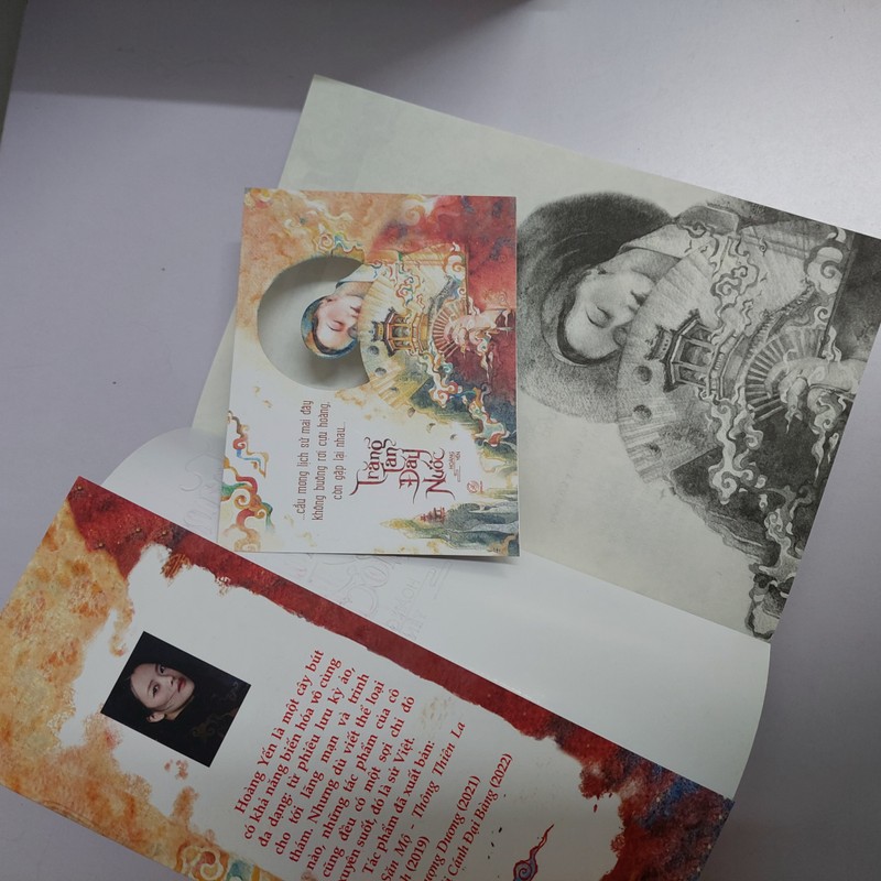Trăng Tan Đáy Nước - Hoàng Yến  144955
