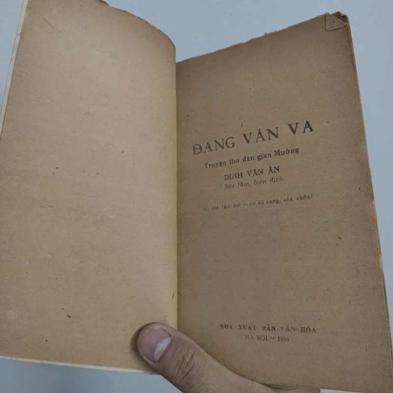 Đang Vần Va - Truyện Thơ Mường  506260