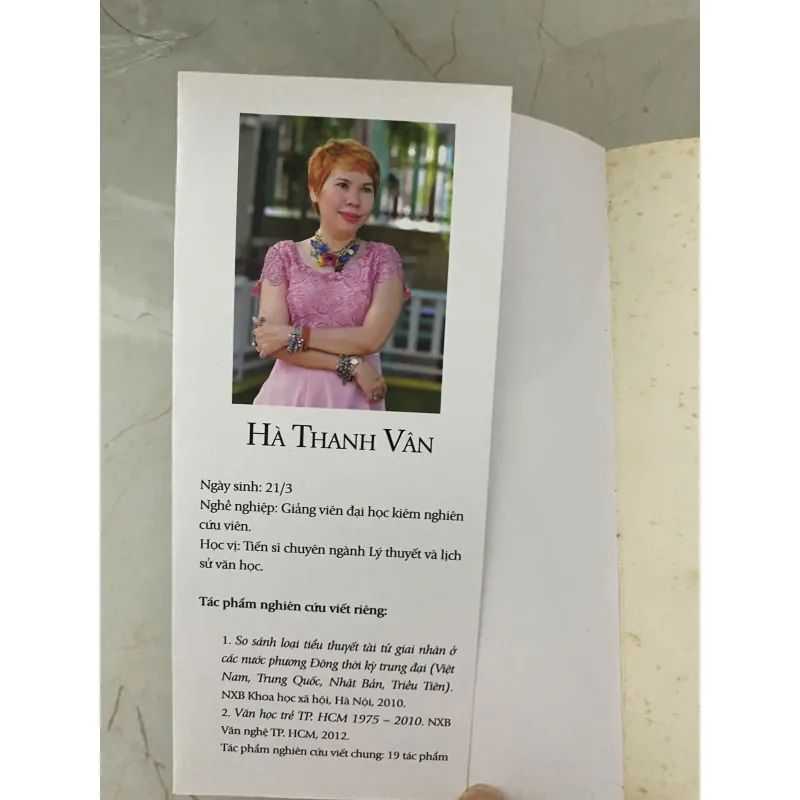 Đàn bà thì phù phiếm  991949