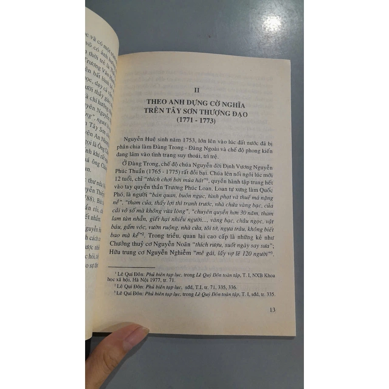 QUANG TRUNG NGUYỄN HUỆ CON ĐƯỜNG VÀ SỰ NGHIỆP - Phan Huy Lê 479452