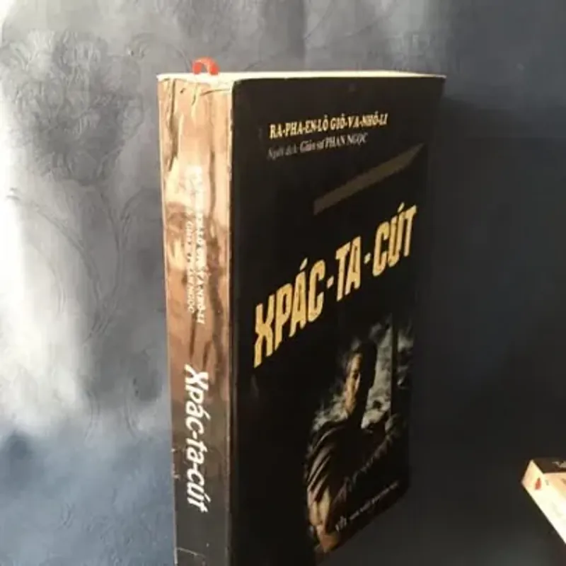 Tiểu thuyết Xpac-ta-cút 958079