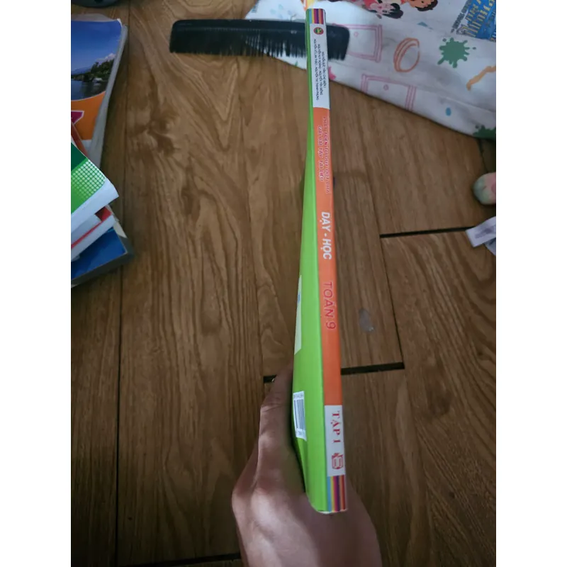 Giải bài tập tài liệu dạy - học toán 9 tập 1
28k 729851