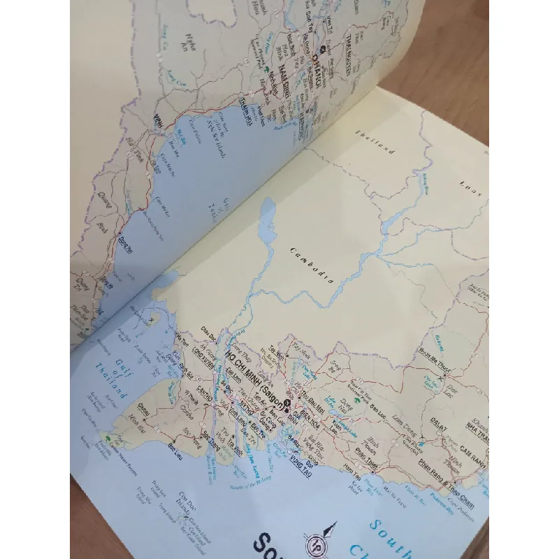 Vietnam travel atlas 586581