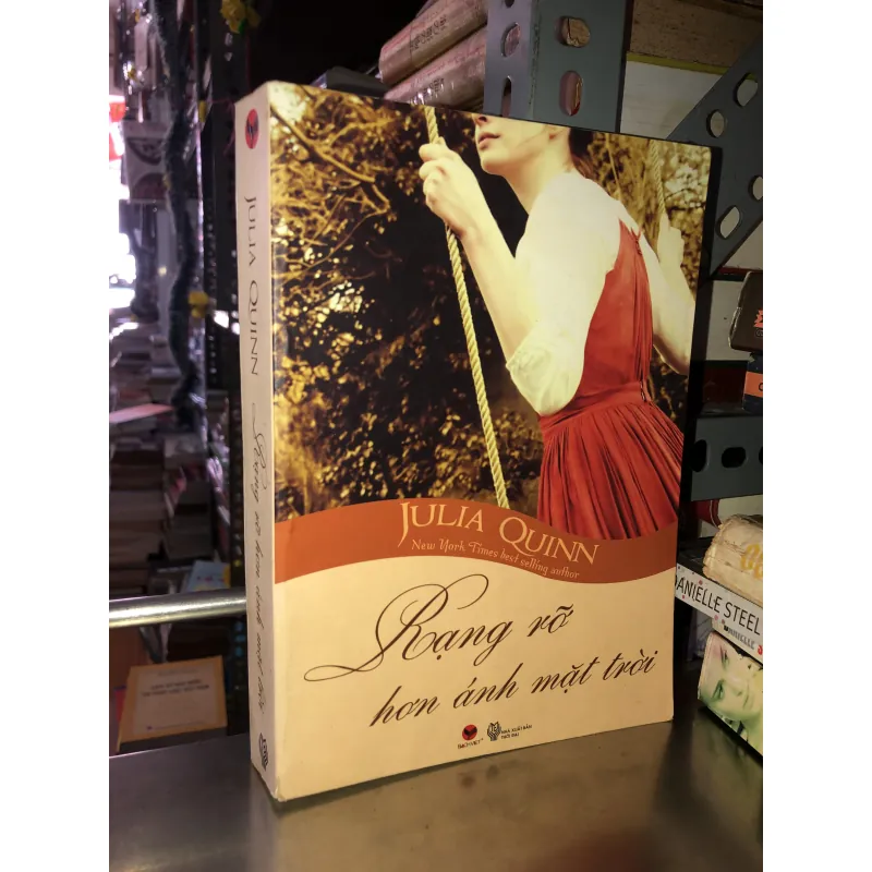 Rạng rỡ hơn anh mặt trời - Julia Quinn 1006359