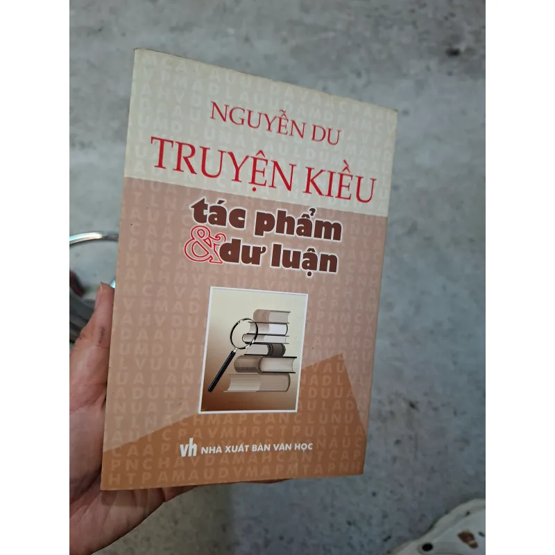 Truyện kiều tác phẩm và dư luận  995175
