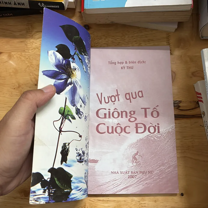 II Sách Kỹ Năng: Vượt Qua Giông Tố Cuộc Đời - Kỳ Thư (Tổng Hợp) - 2006 698147