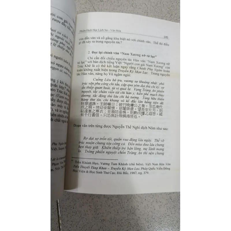 PHIÊN DỊCH HỌC LỊCH SỬ - VĂN HOÁ TRƯỜNG HỢP TRUYỀN KỲ MẠN LỤC 698299