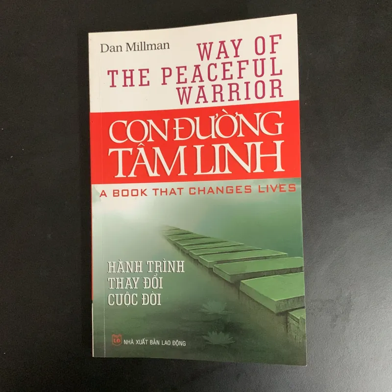 (Sách cũ) Con đường tâm linh - Way of the peaceful warrior - Dan Millman 974351
