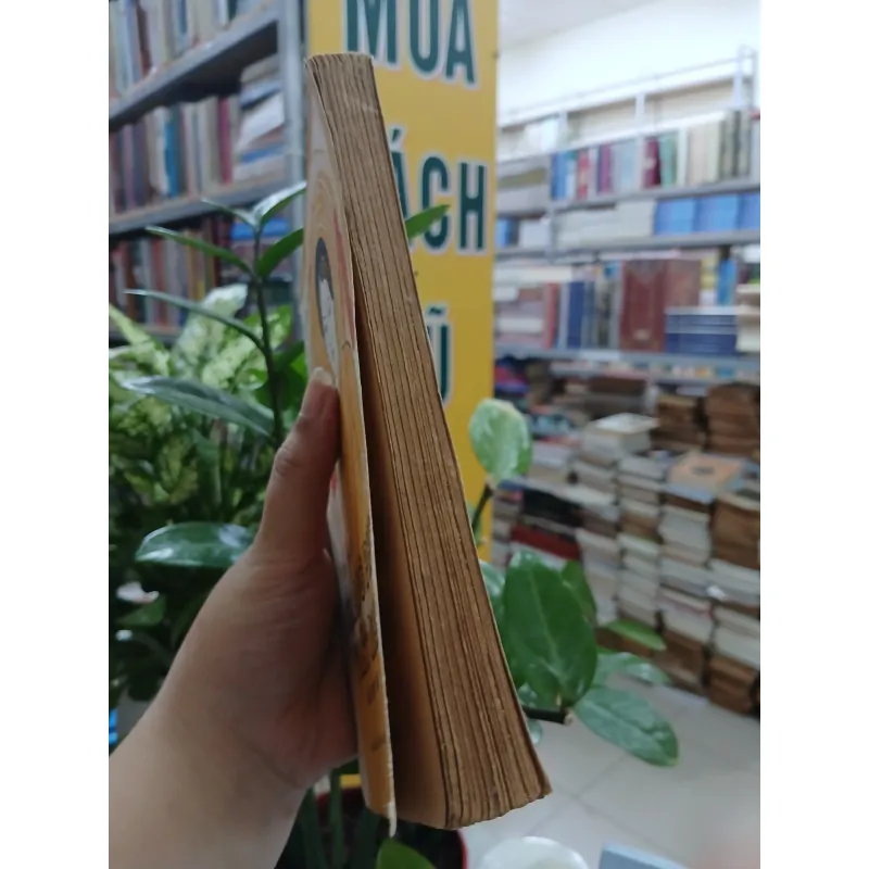 TÌM HIỂU TRANG PHỤC VIỆT NAM (DÂN TỘC VIỆT) - ĐOÀN THỊ TÌNH 1036943