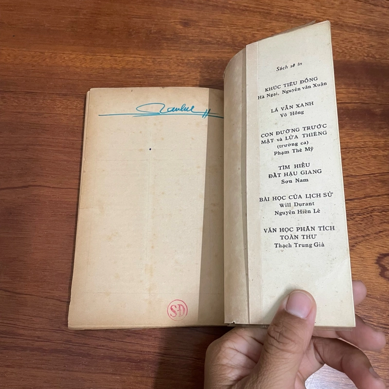 [Sách Xưa] - II Tựa sách: Đức Phật Giữa Chúng Ta - Trần Ngọc Ninh - Lá Bối - 1972 494168