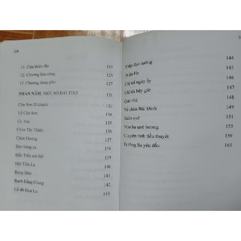 Thơ binh pháp - 2010 - 171 trang (Văn học Việt Nam) ANTQ1304 1012691