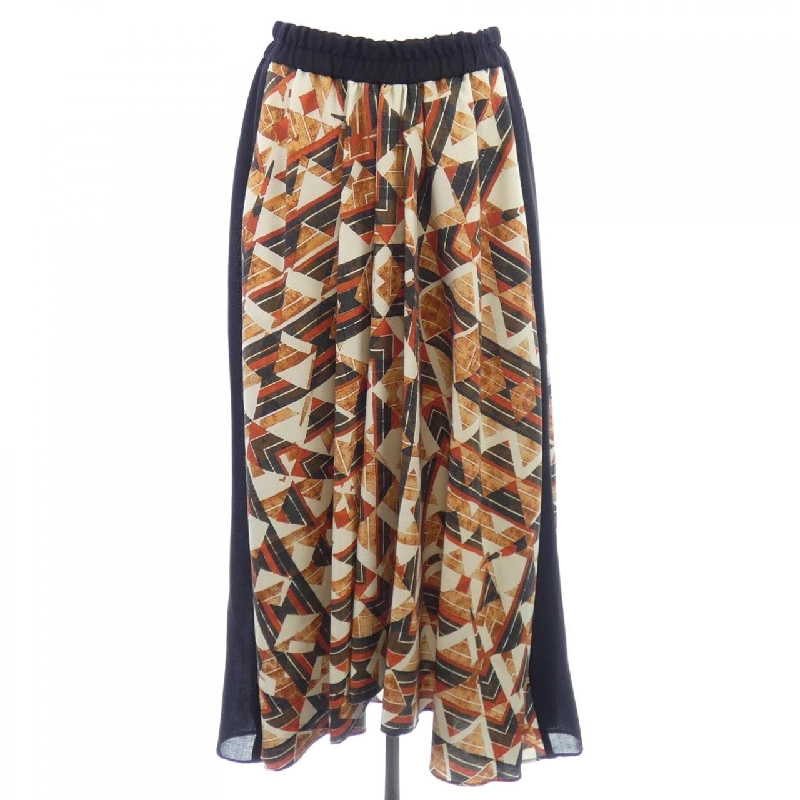 STUMBLY Skirt - Hàng hiệu Chính hãng 819911