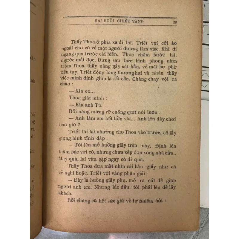 HAI BUỔI CHIỀU VÀNG - NHẤT LINH 726589