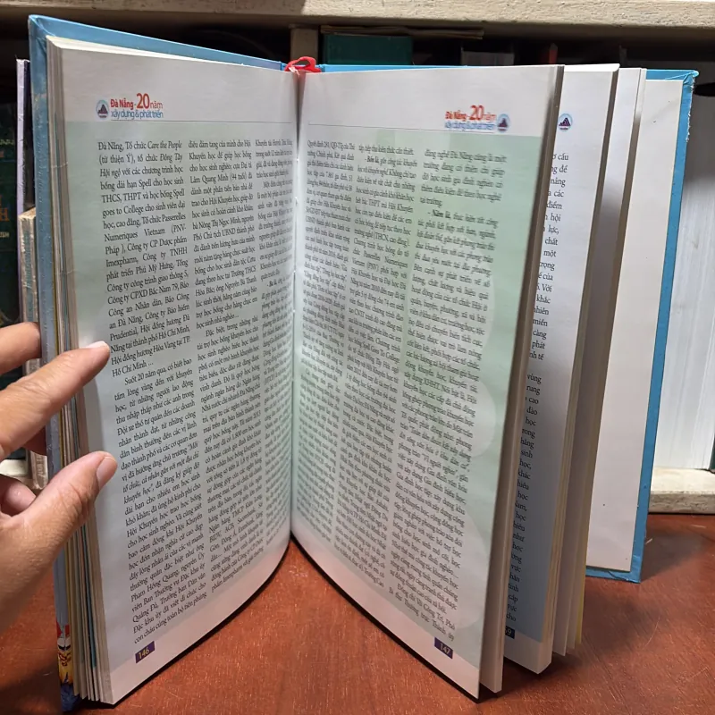 [Sách Bìa Cứng, Khổ Lớn, In Màu] - II Đà Nẵng _ 20 Năm Xây Dựng Và Phát Triển - 2017 798046
