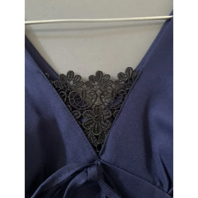 Đầm đi tiệc. Màu xanh navy. Met58 mặc dài tới cổ chân.  893588