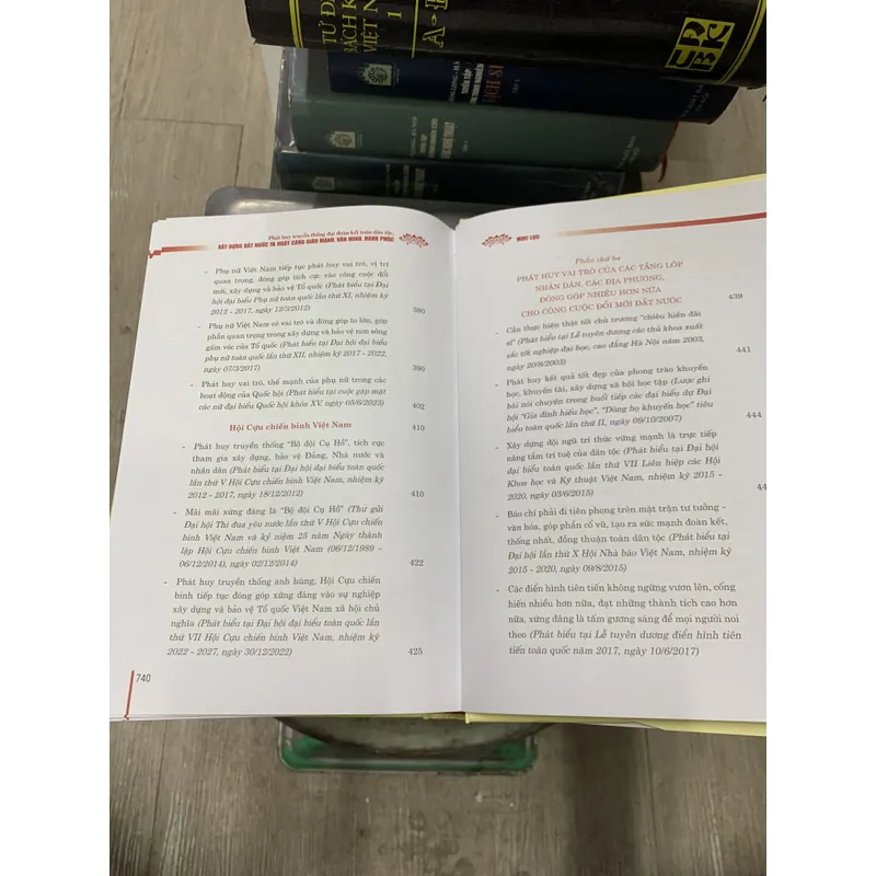 Phát huy truyền thống đại đoàn kết dân tộc, xây dựng đất nước ta… Nguyễn Phú Trọng.  644220