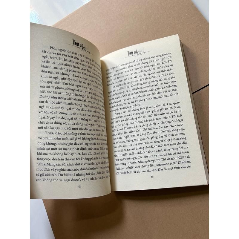 Trở về từ cõi sáng 547061