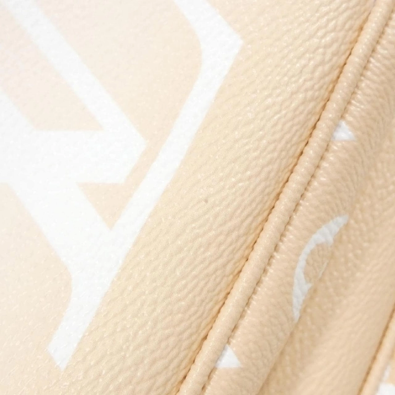 Túi xách vai Louis Vuitton By The Pool Multi Pochette Accessoires M57634 609465