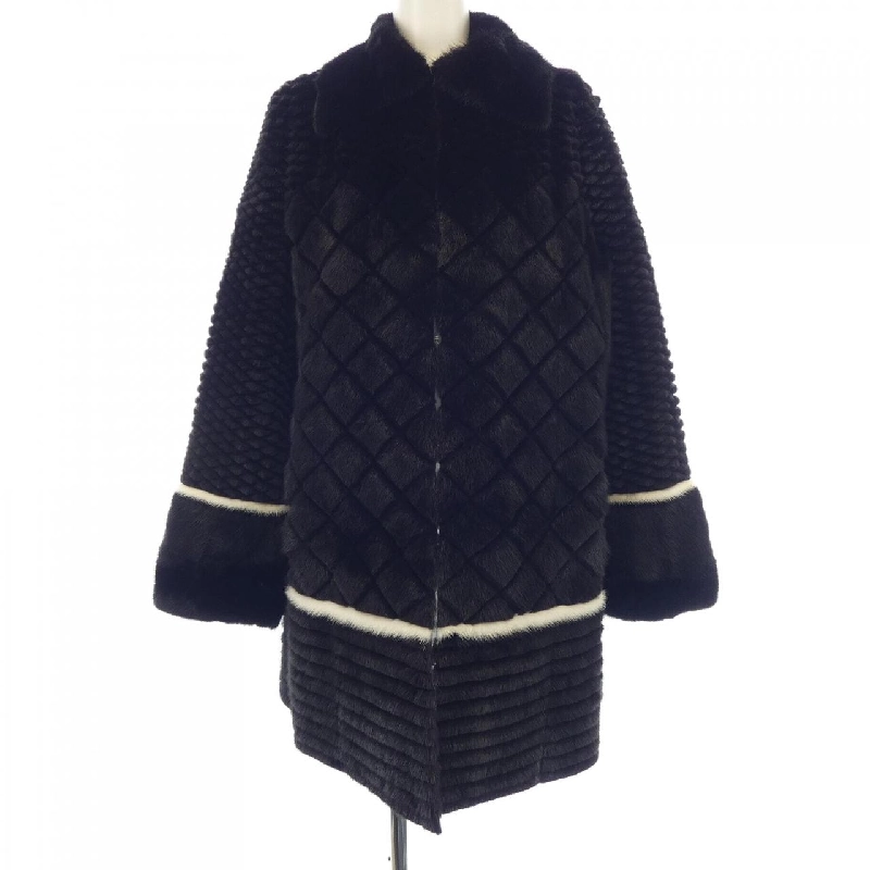 FENDI FNF27B JS7 Áo khoác 630581