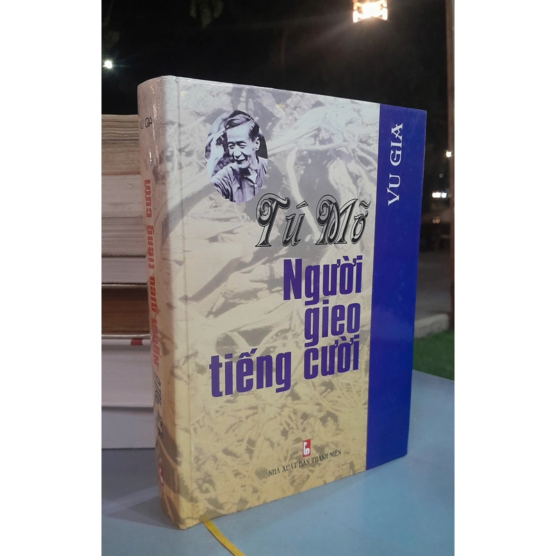 NGƯỜI GIEO TIẾNG CƯỜI - TÚ MỠ 454279