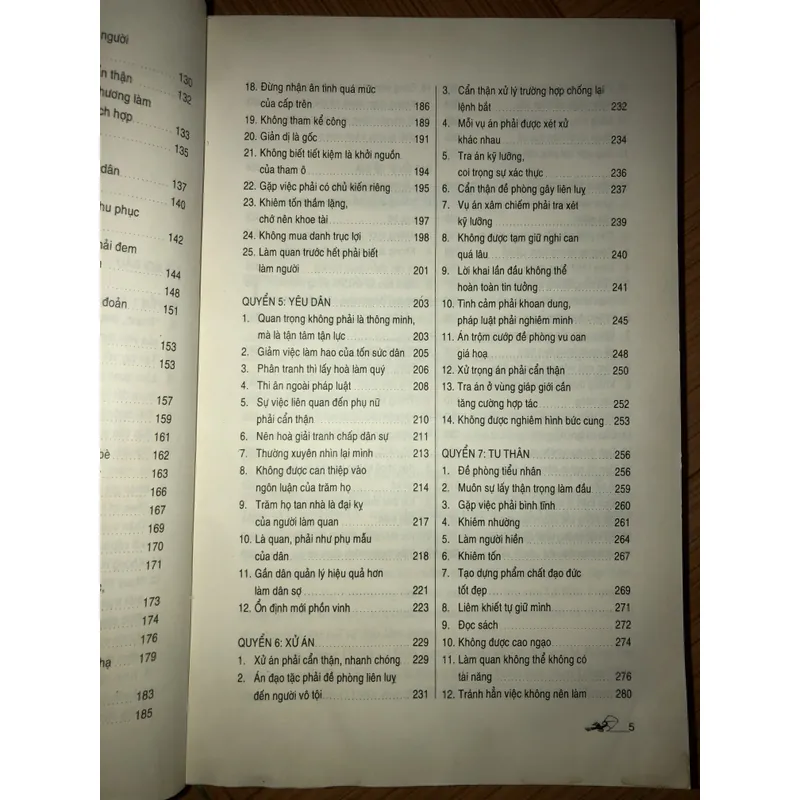 Trí tuệ về đạo làm quan 731877