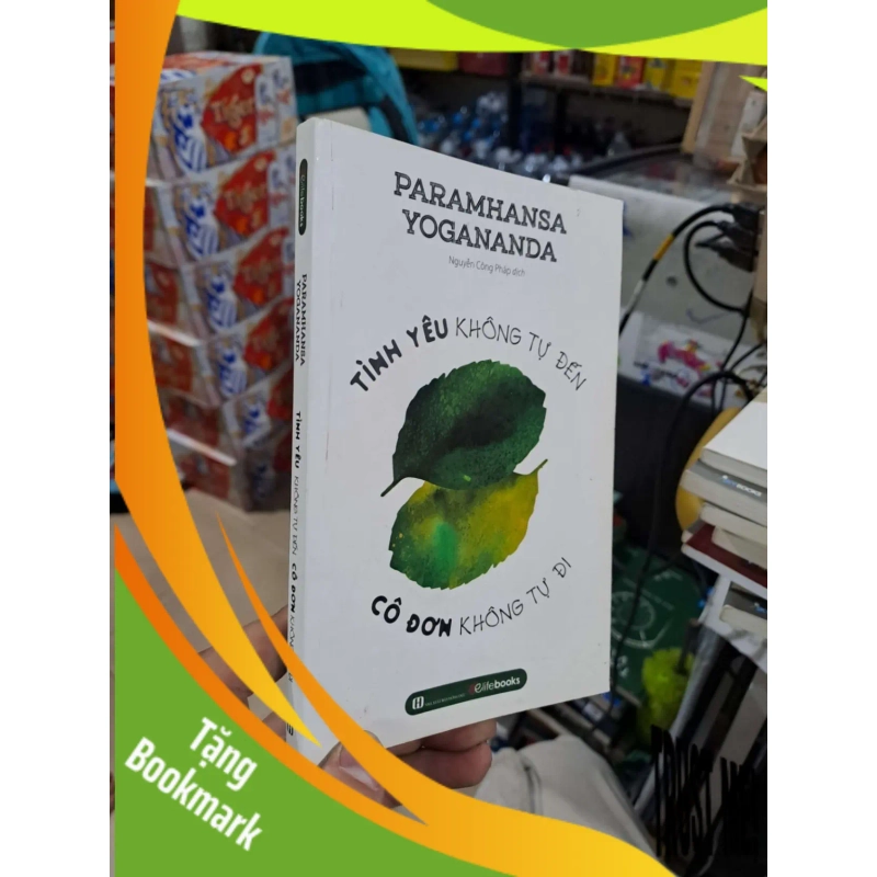 (TẶNG BOOKMARK) Tình Yêu Không Tự Đến Cô Đơn Không Tự Đi - Paramhansa Yogananda - 2019 mới 80% có viết chì ít - VĂN HỌC - RBK3012 954073
