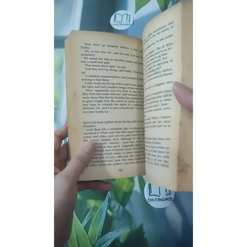 [MIỄN PHÍ BỌC SÁCH] [XƯA] Jingo (1998) - Terry Pratchett 1027221