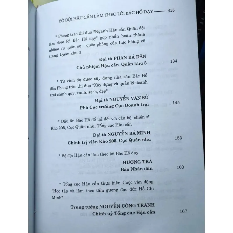 SÁCH BỘ ĐỘI HẬU CẦN LÀM THEO LỜI BÁC HỒ DẠY 703848