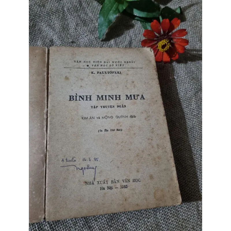 Bình minh mưa - Kim Ân phần-  bút  của Vũ Thư Hiên dịch 744928