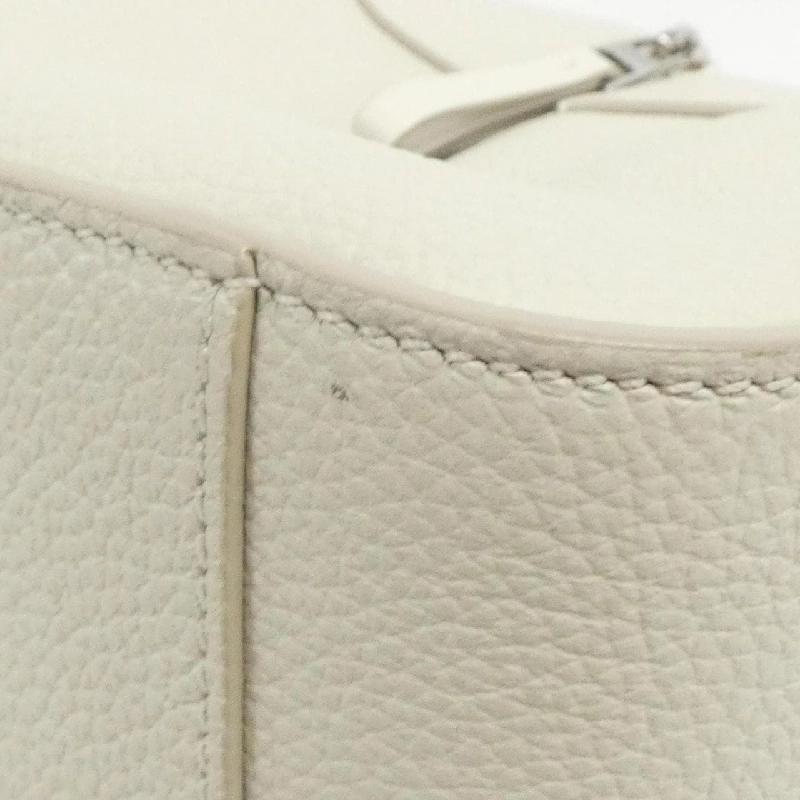 Túi xách vai Loewe Hammock Compact A538H13X03 609967