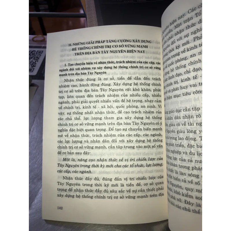 Một số vấn đề về xây dựng hệ thống chính trị cơ sở vững mạnh trên địa bàn Tây Nguyên 758357
