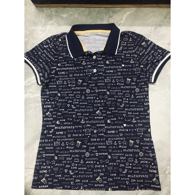 Những chiếc áo giá hạt giẻ 494588