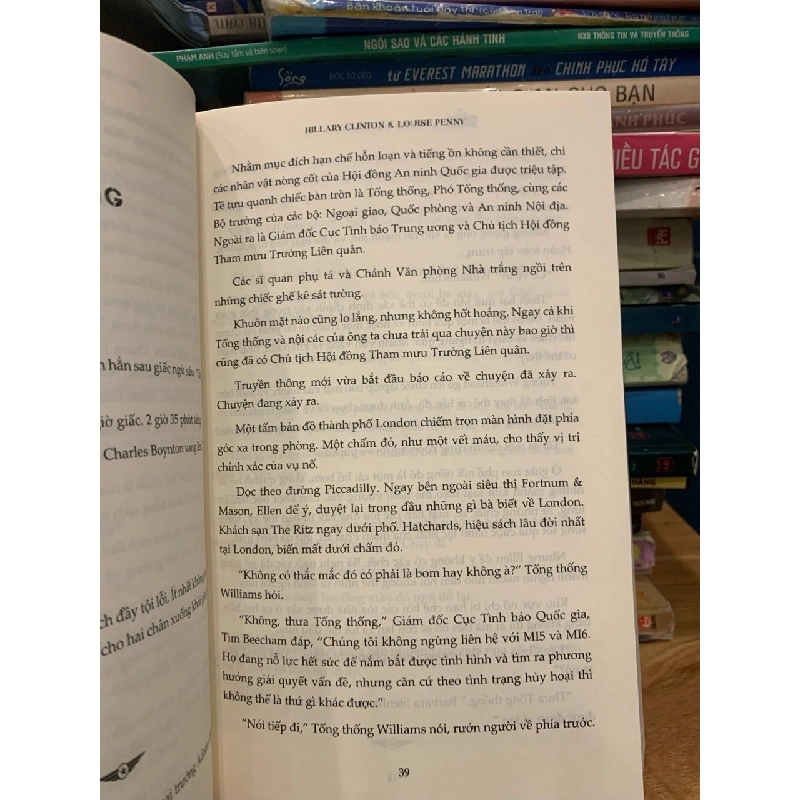 Tình thế hiểm nghèo -Hillary Clinton Louise Penny 786066