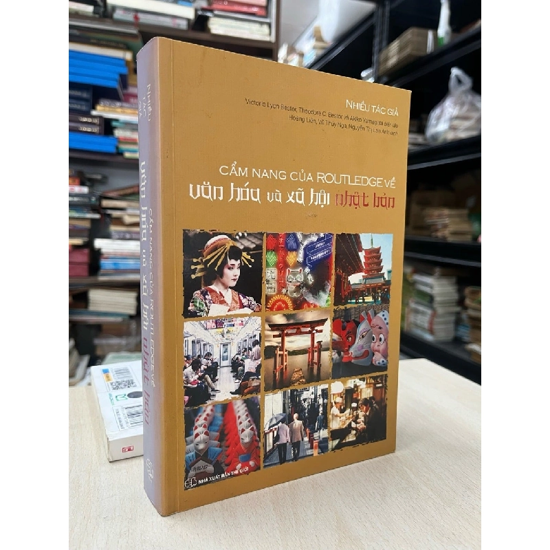 Cẩm nang của Routledge về văn hoá và xã hội Nhật Bản 752047