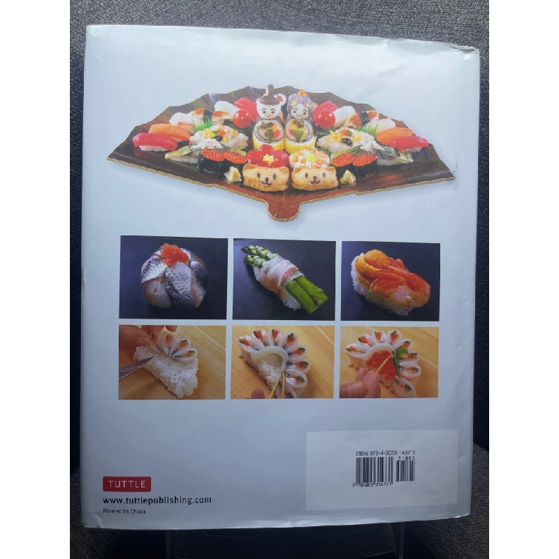 Sushi art cookbook mới 90% sách tranh màu ngoại văn nấu ăn sushi Ken Kawasumi HPB1605 SÁCH NGOẠI VĂN 181348