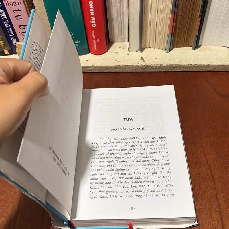 [Chữ Ký Tác Giả] - II Hồi Ký: Những Chân Trời Khát Vọng - Lê Công Cơ - 2013 727788