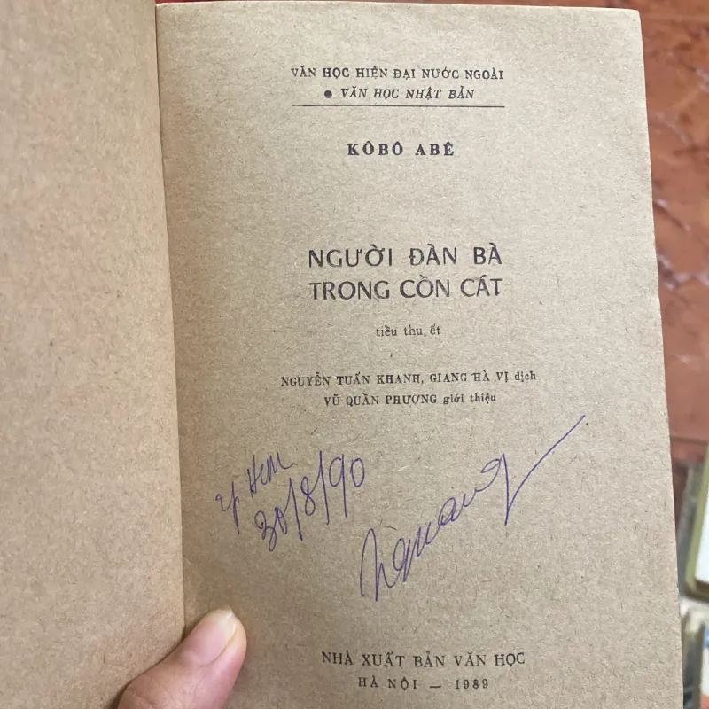 Người đàn bà trong cồn cát - Kobo Abe - 1989 960178