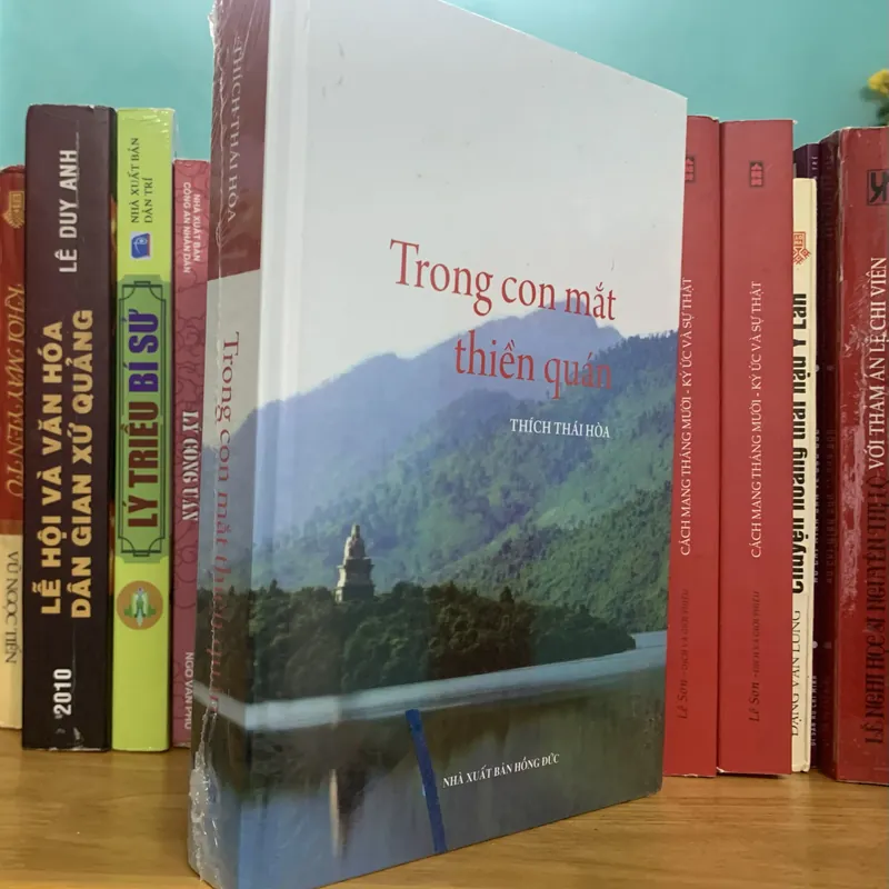 Dưới con mắt thiền quán 578060