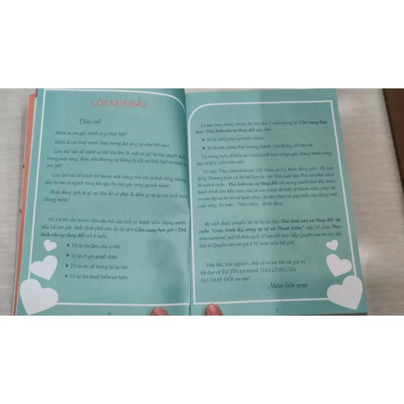 Sách Thoát Hiểm An Toàn Tờ Tư Tín - Alex Munive, Lucero Quiroga mới 90% 1001471