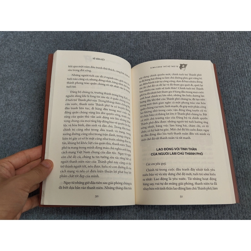 KÍNH CHÀO THẾ HỆ THỨ TƯ 504740