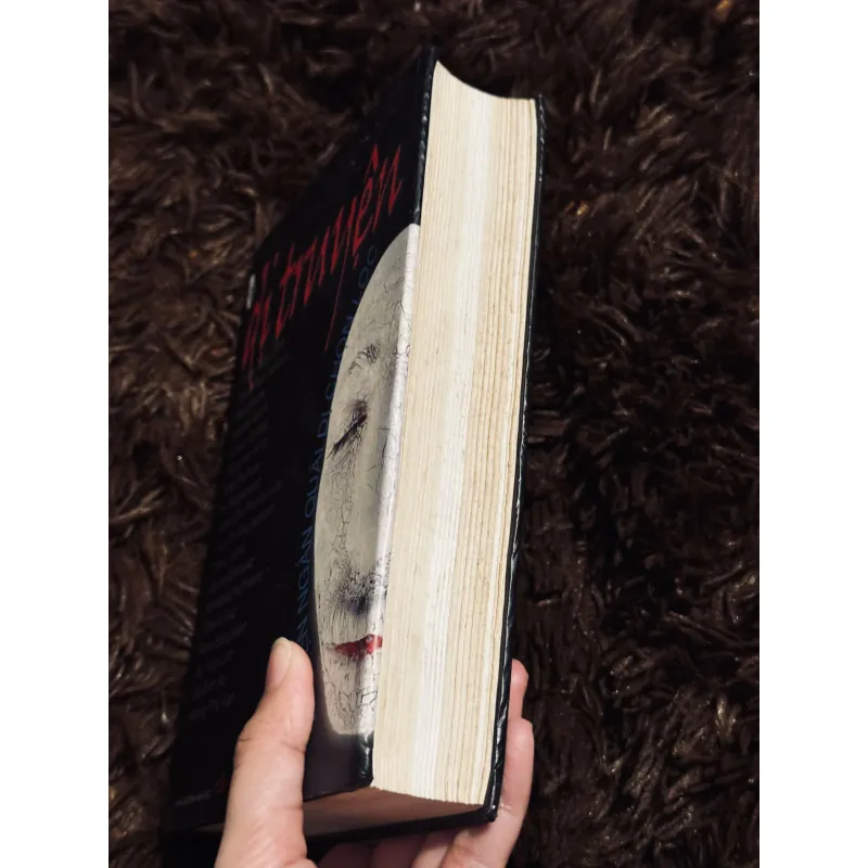 Dị truyện (bìa cứng) 937055