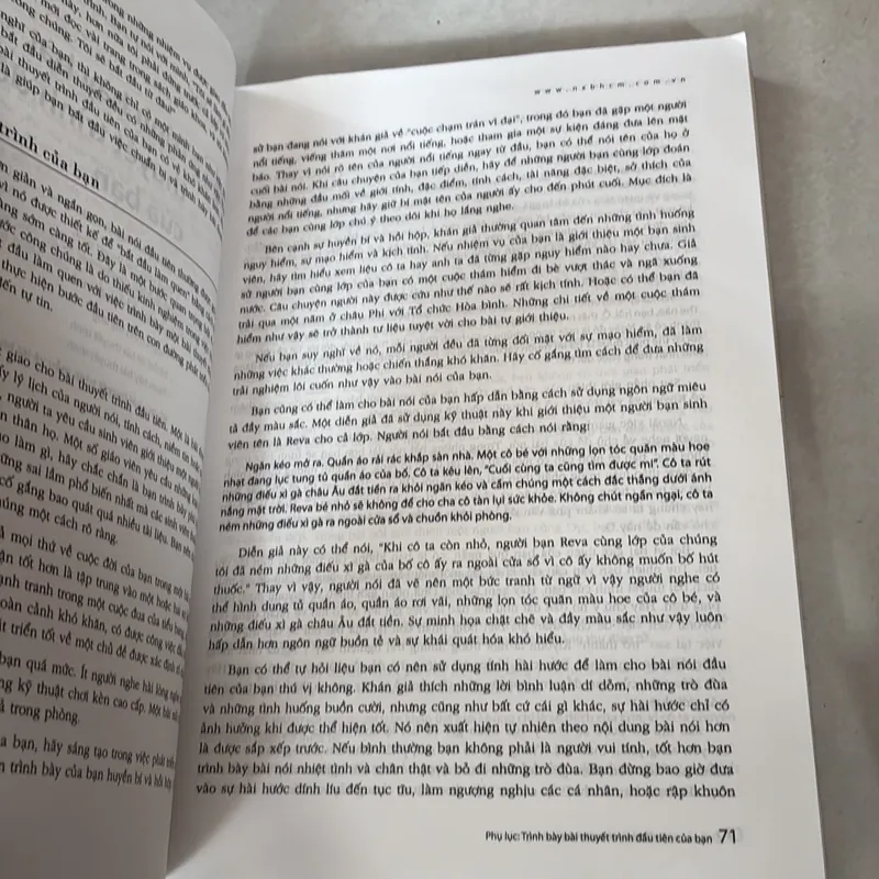 Nghệ thuật nói chuyện trước công chúng - Đại học Duy Tân 727680
