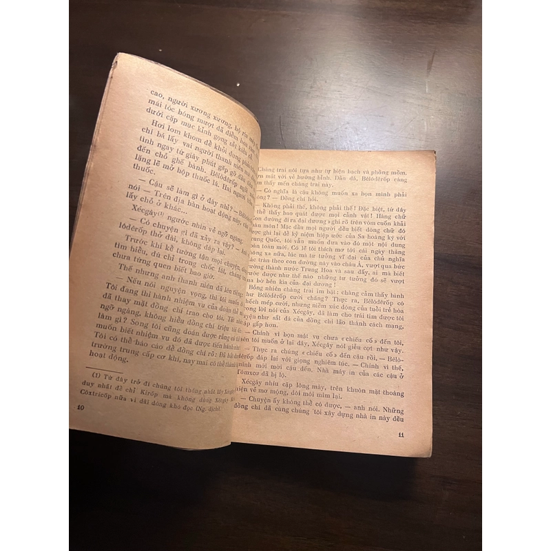 Tuổi trẻ KIRỐP (xb 1979) 548846